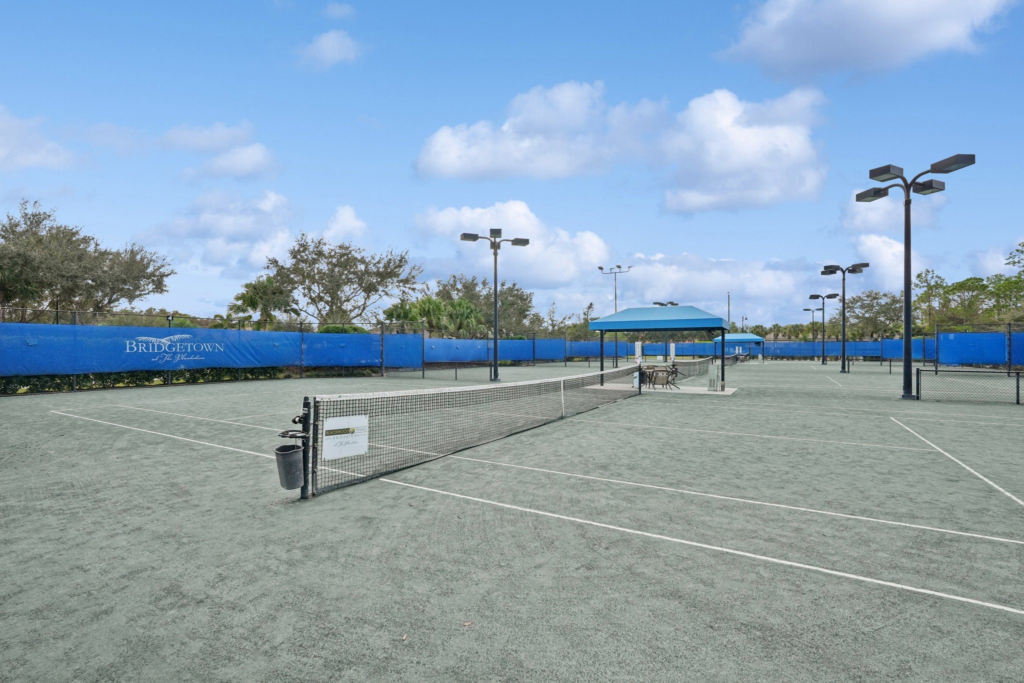 Laughton Cir-2711-915.jpg