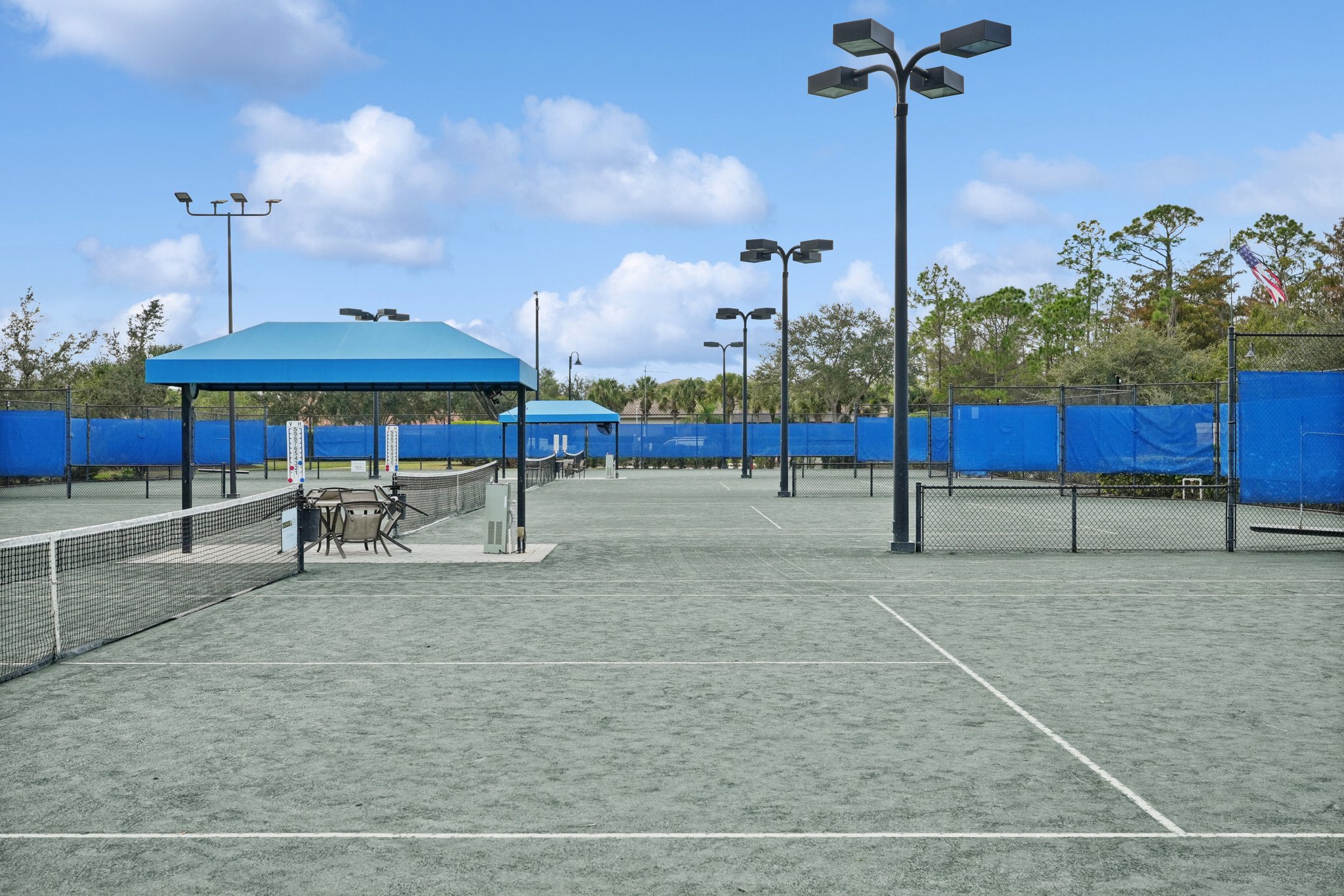 Laughton Cir-2711-916.jpg