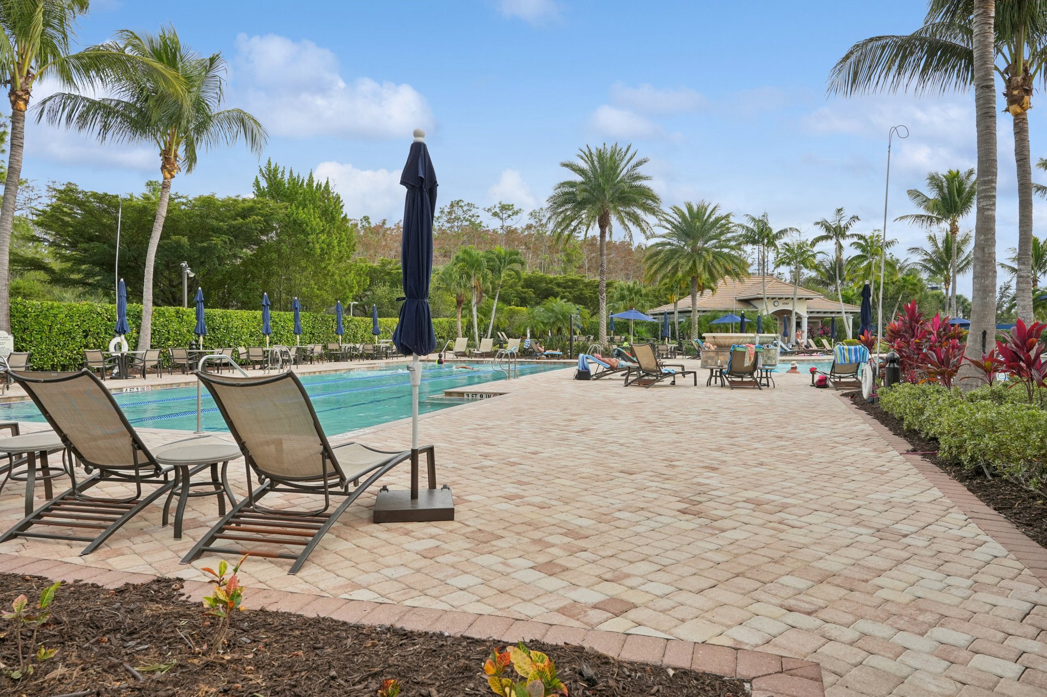 Laughton Cir-2711-919.jpg