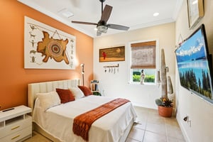 Laughton Cir-S2711-023.jpg