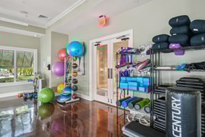 Laughton Cir-2711-907.jpg