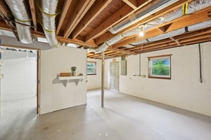 Creekdale Dr-0805-036.jpg