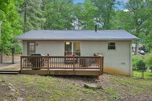 Creekdale Dr-0805-041.jpg