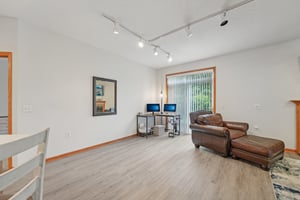 Crystal Pl-1406-016.jpg