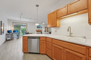 Crystal Pl-1406-020.jpg