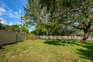 13-Scotsdale Condo Private Park