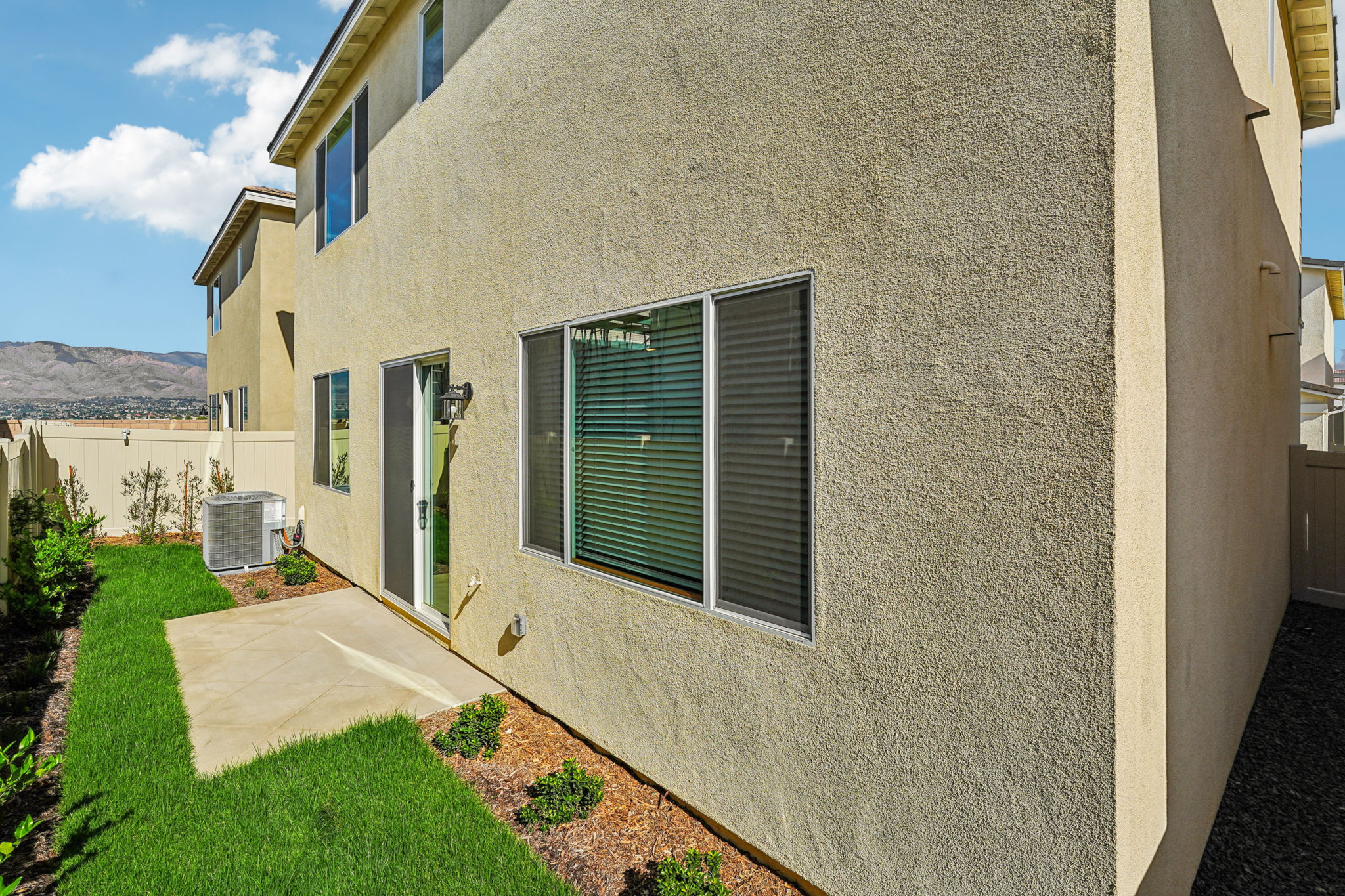 SoCal - Willow at Live Oak - 1118 Tropic Ct Redlands CA 92374 - 023