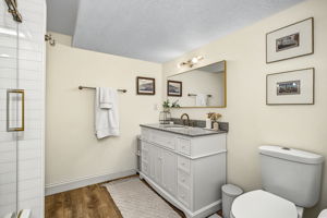  Photo 31