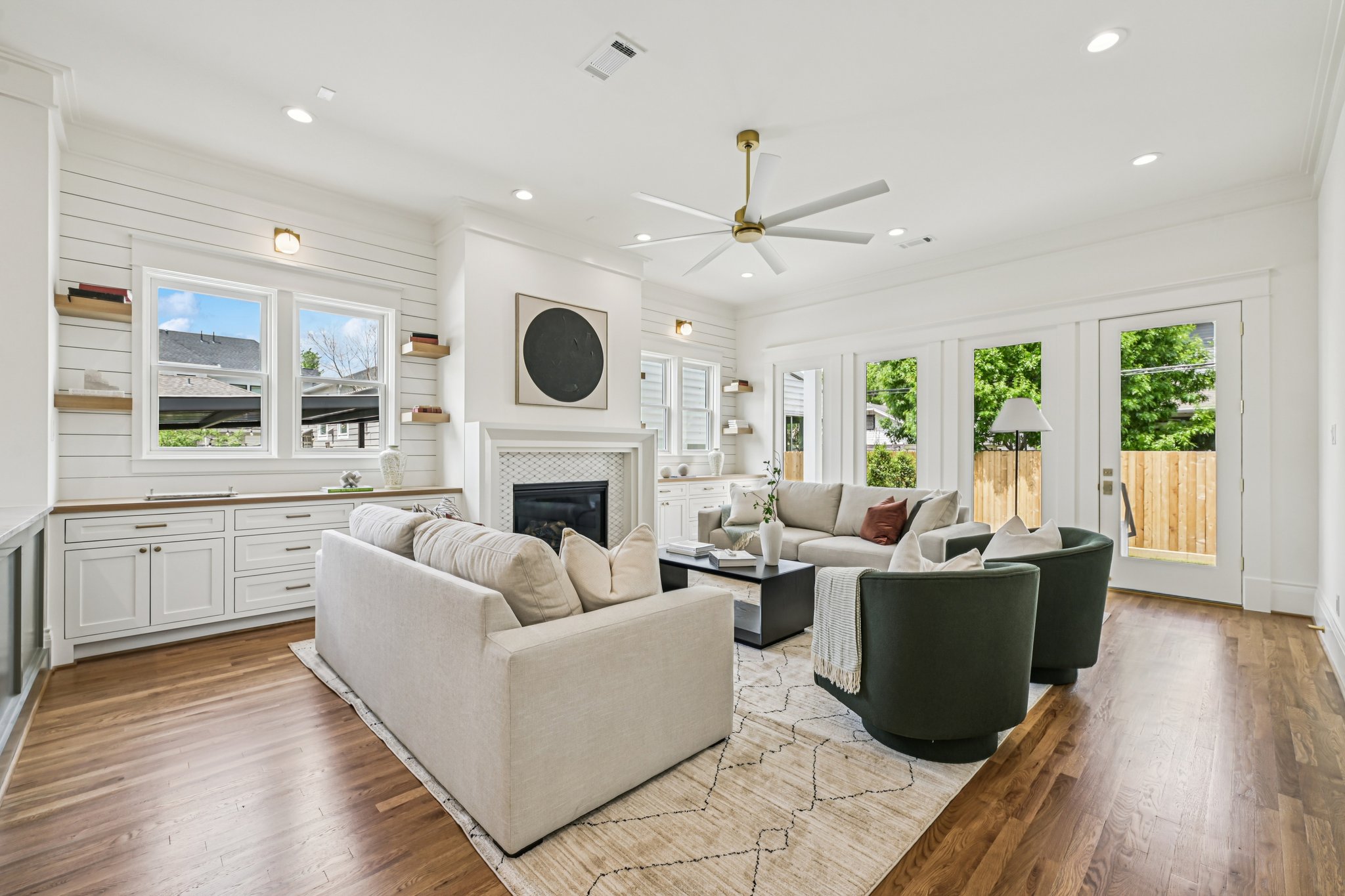 E 7 1_2 St-S3003-012.jpg