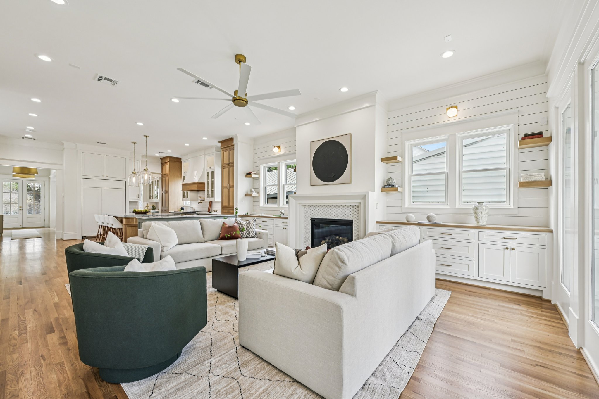 E 7 1_2 St-S3003-013.jpg