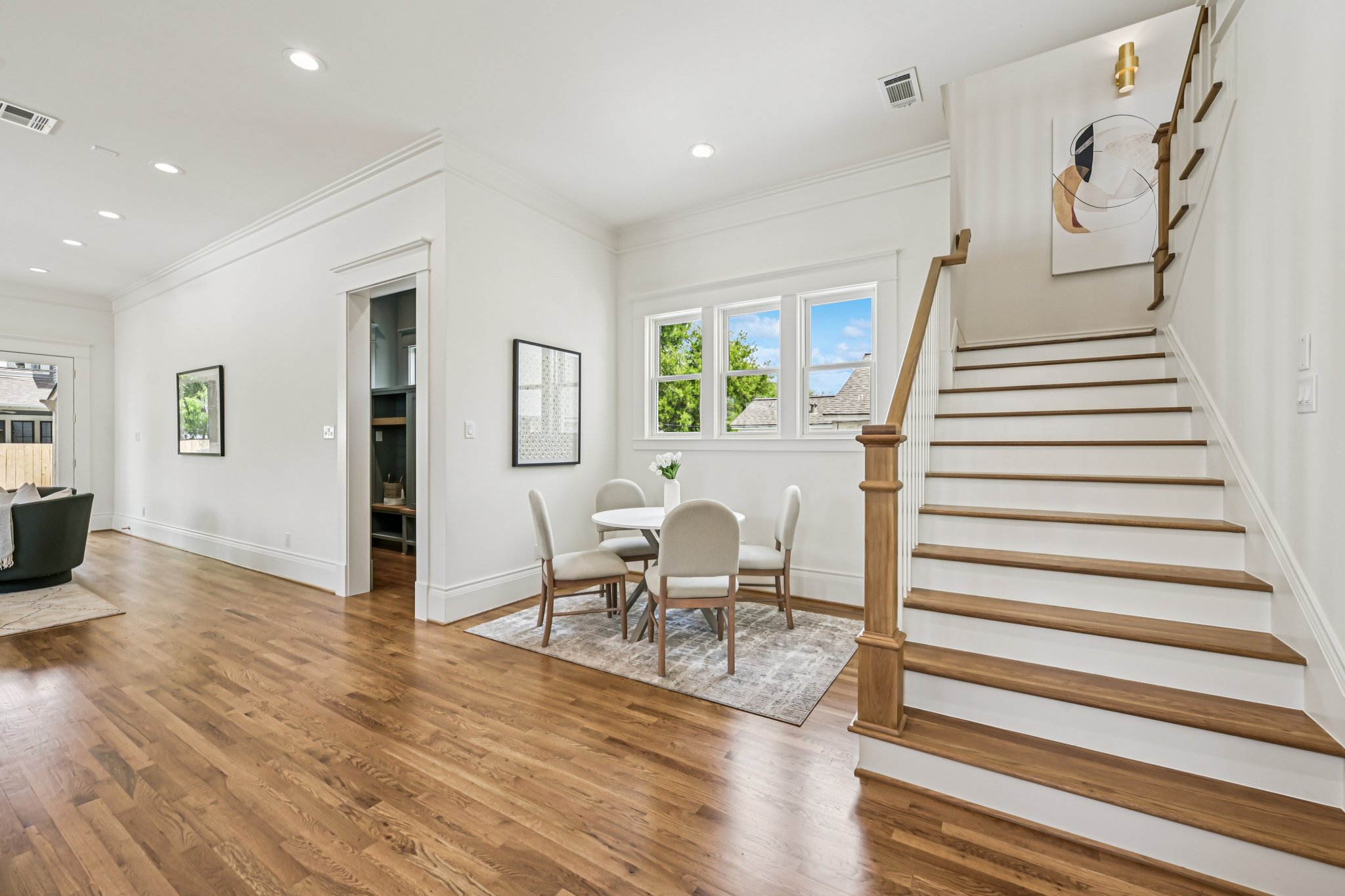 E 7 1_2 St-S3003-022.jpg