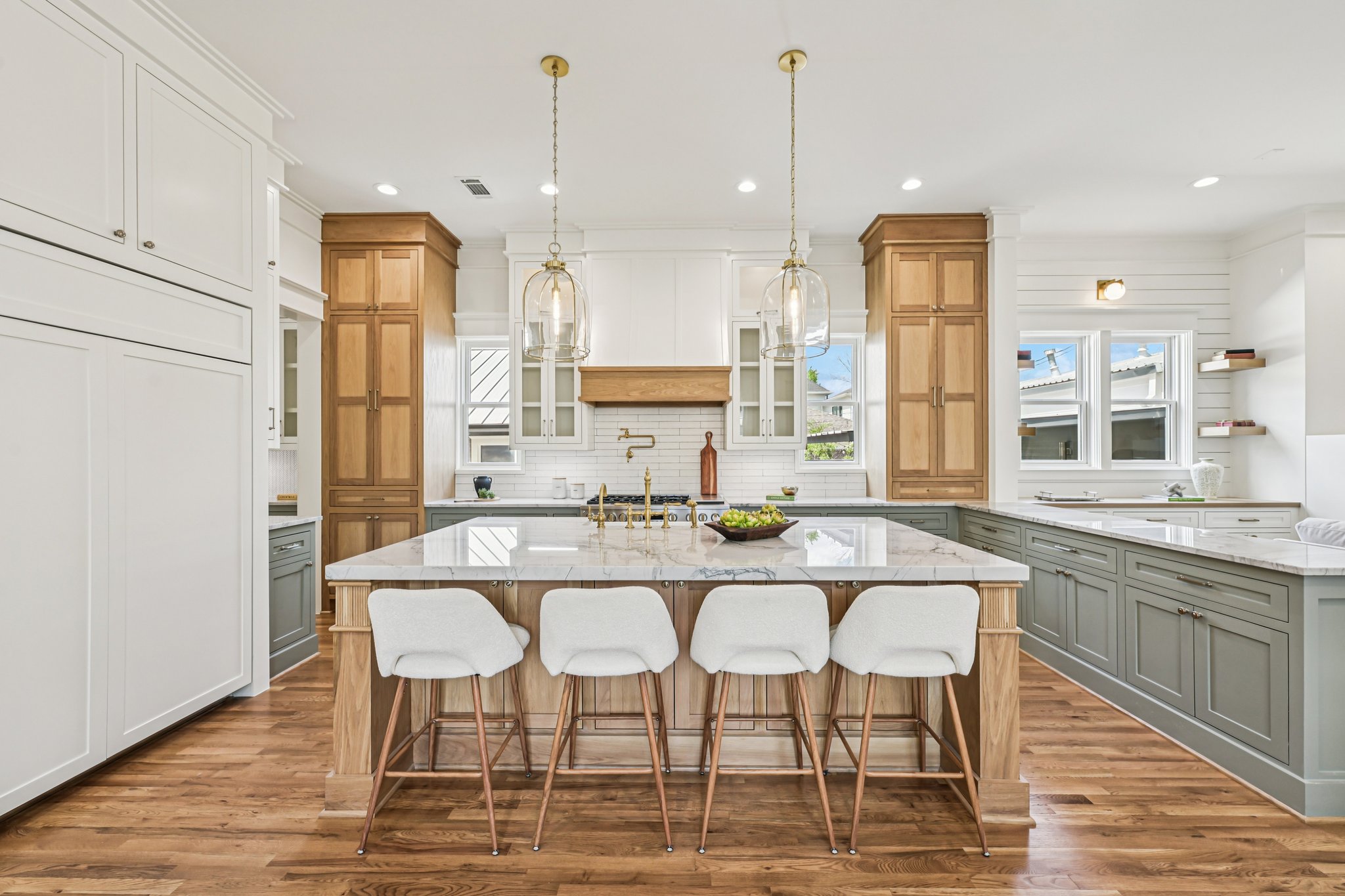 E 7 1_2 St-S3003-025.jpg