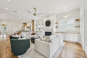 E 7 1_2 St-S3003-013.jpg