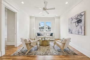 E 7 1_2 St-S3003-017.jpg