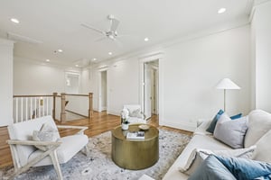 E 7 1_2 St-S3003-018.jpg