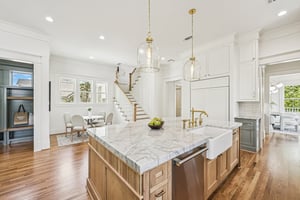 E 7 1_2 St-S3003-027.jpg