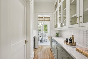 E 7 1_2 St-S3003-032.jpg