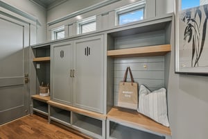 E 7 1_2 St-S3003-038.jpg