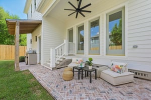 E 7 1_2 St-S3003-065.jpg