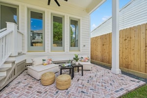 E 7 1_2 St-S3003-067.jpg