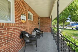  Photo 49