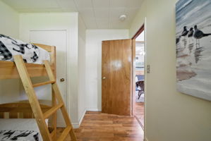  Photo 52