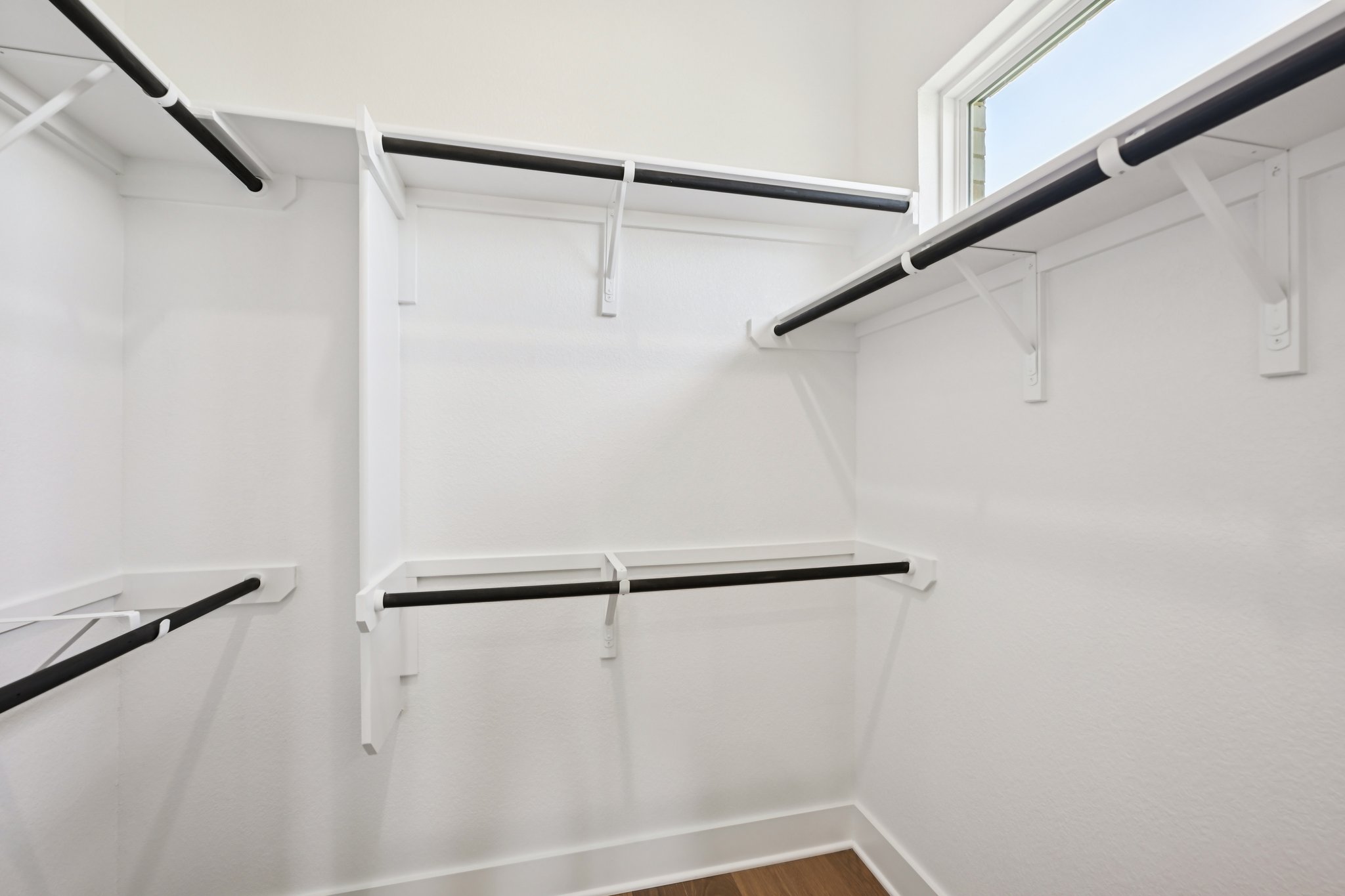 Dawnwood Ct-S2703-027.jpg