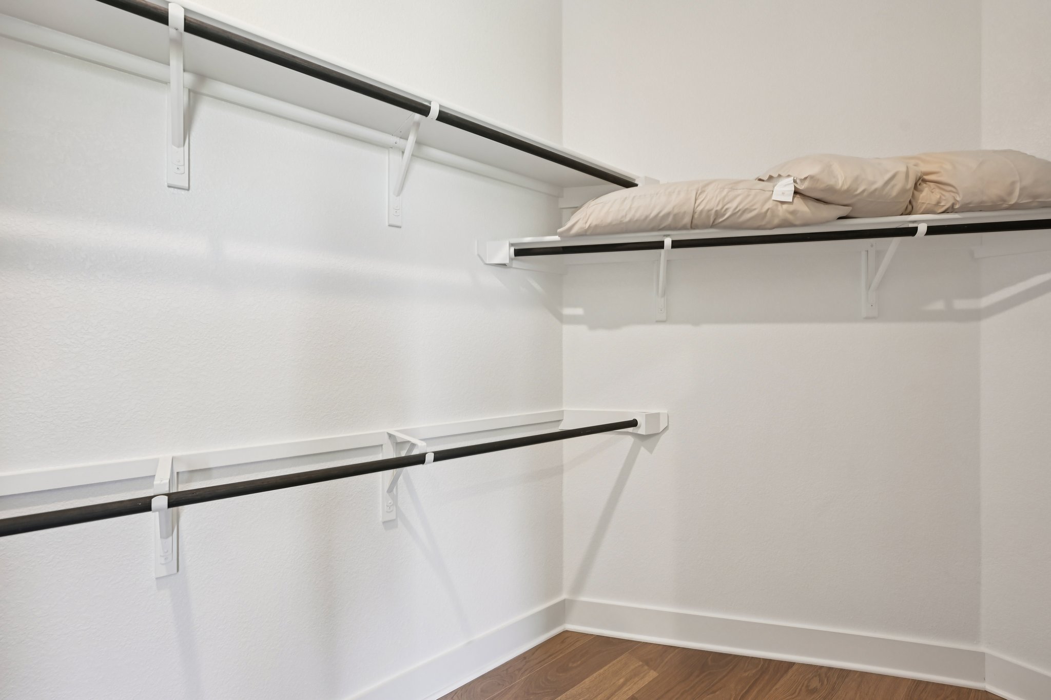 Dawnwood Ct-S2703-029.jpg