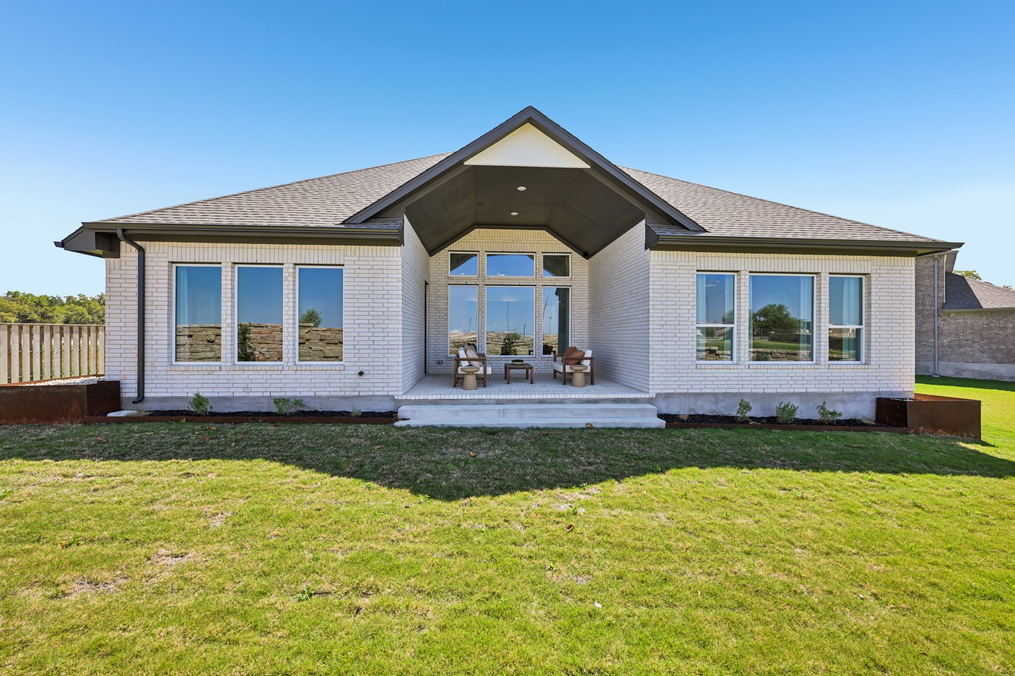 Dawnwood Ct-S2703-033.jpg