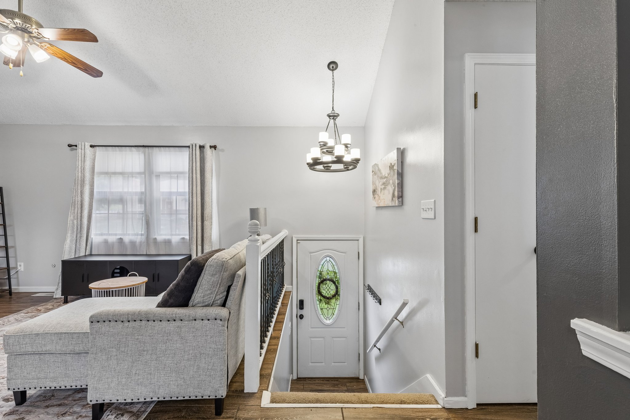 9524 - 112 Frank St_004.jpg