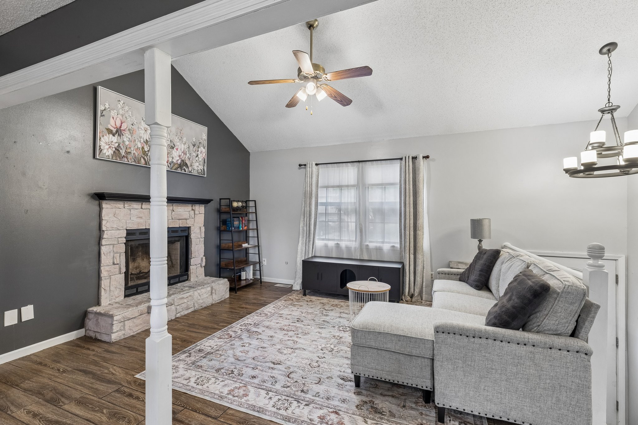 9524 - 112 Frank St_007.jpg