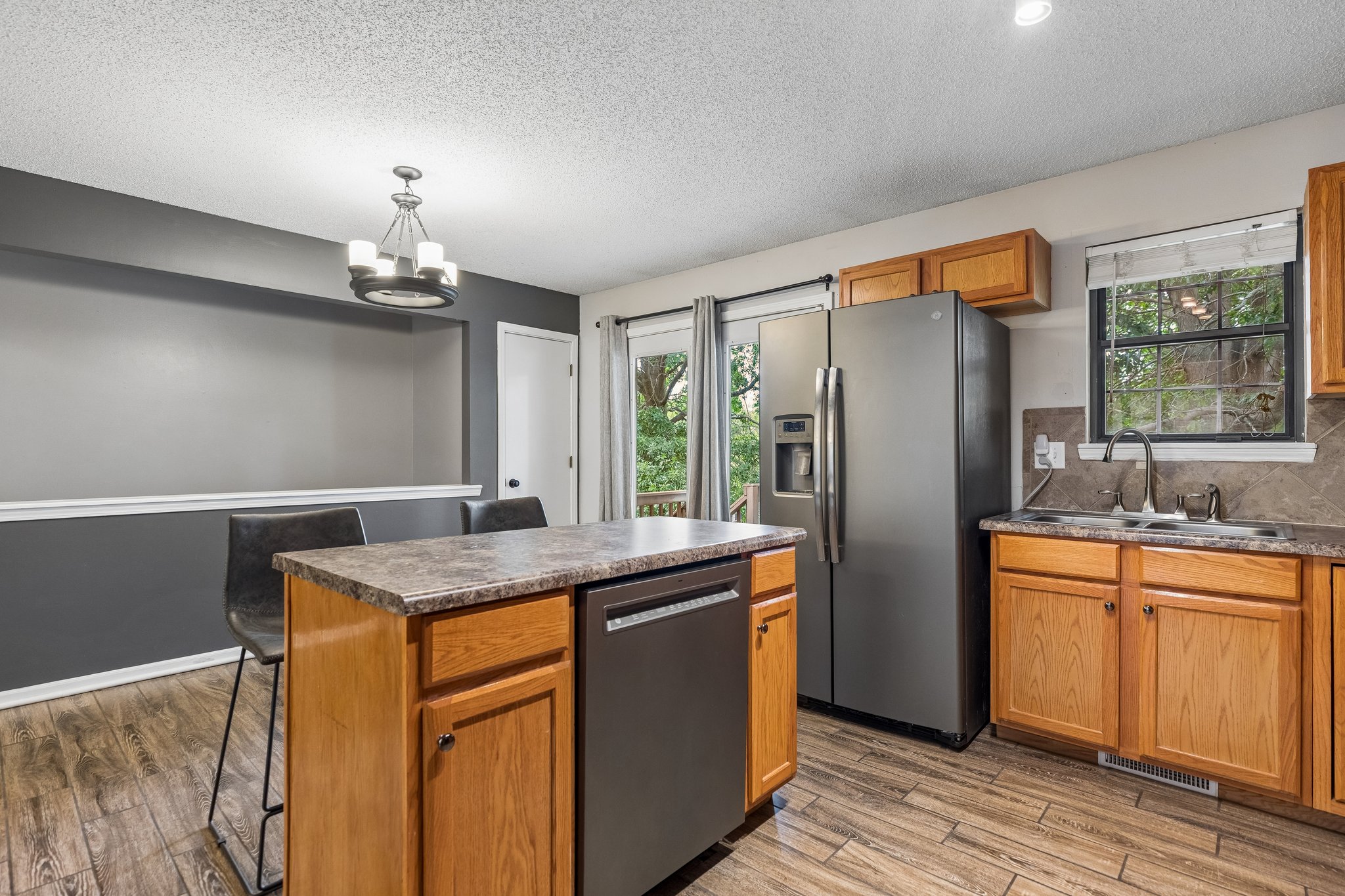 9524 - 112 Frank St_014.jpg