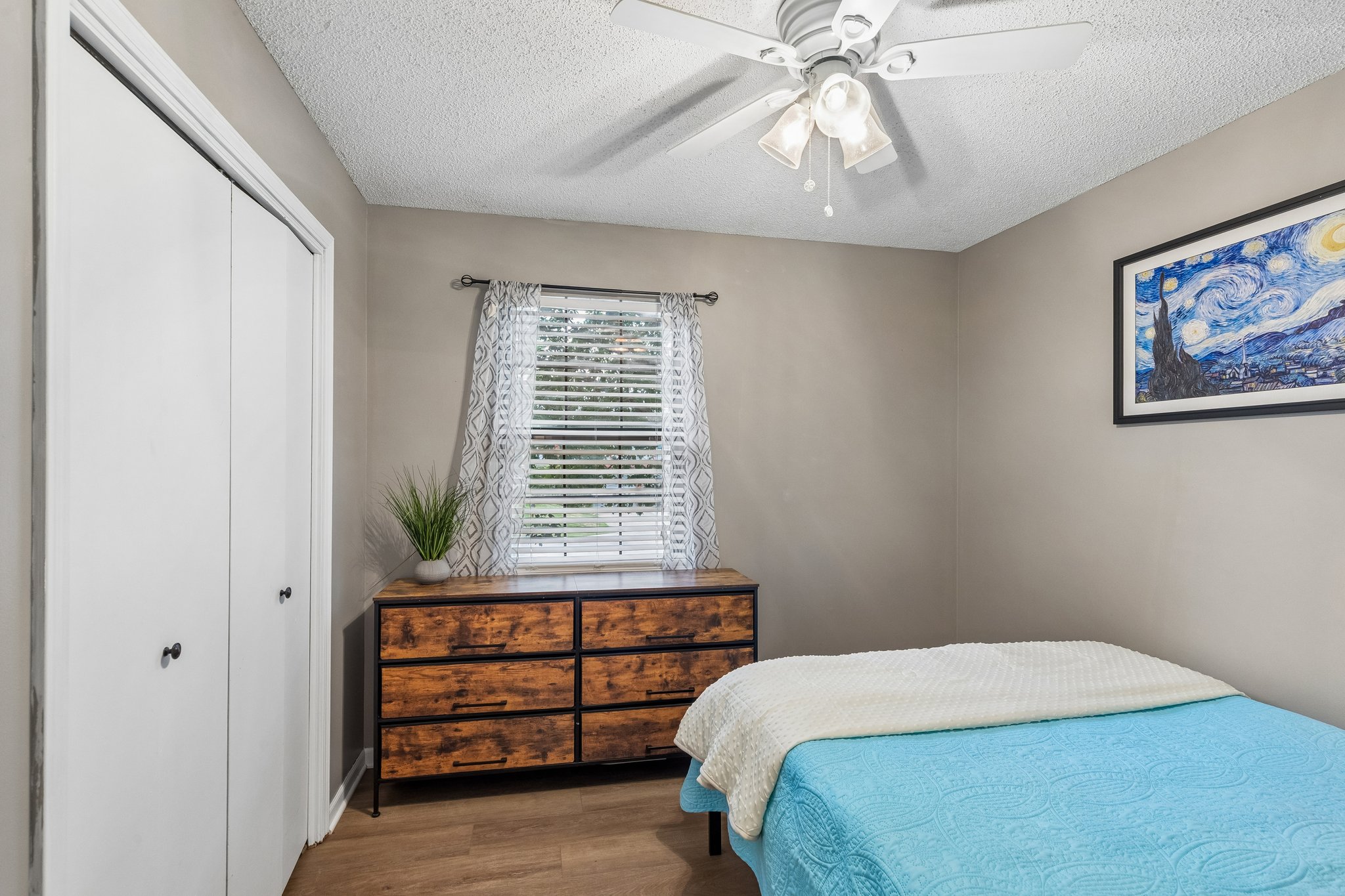 9524 - 112 Frank St_018.jpg