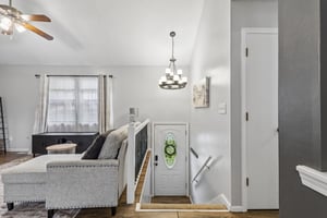 9524 - 112 Frank St_004.jpg