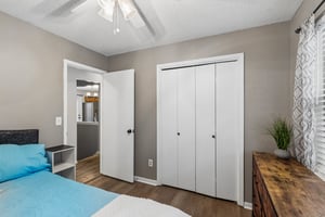 9524 - 112 Frank St_019.jpg