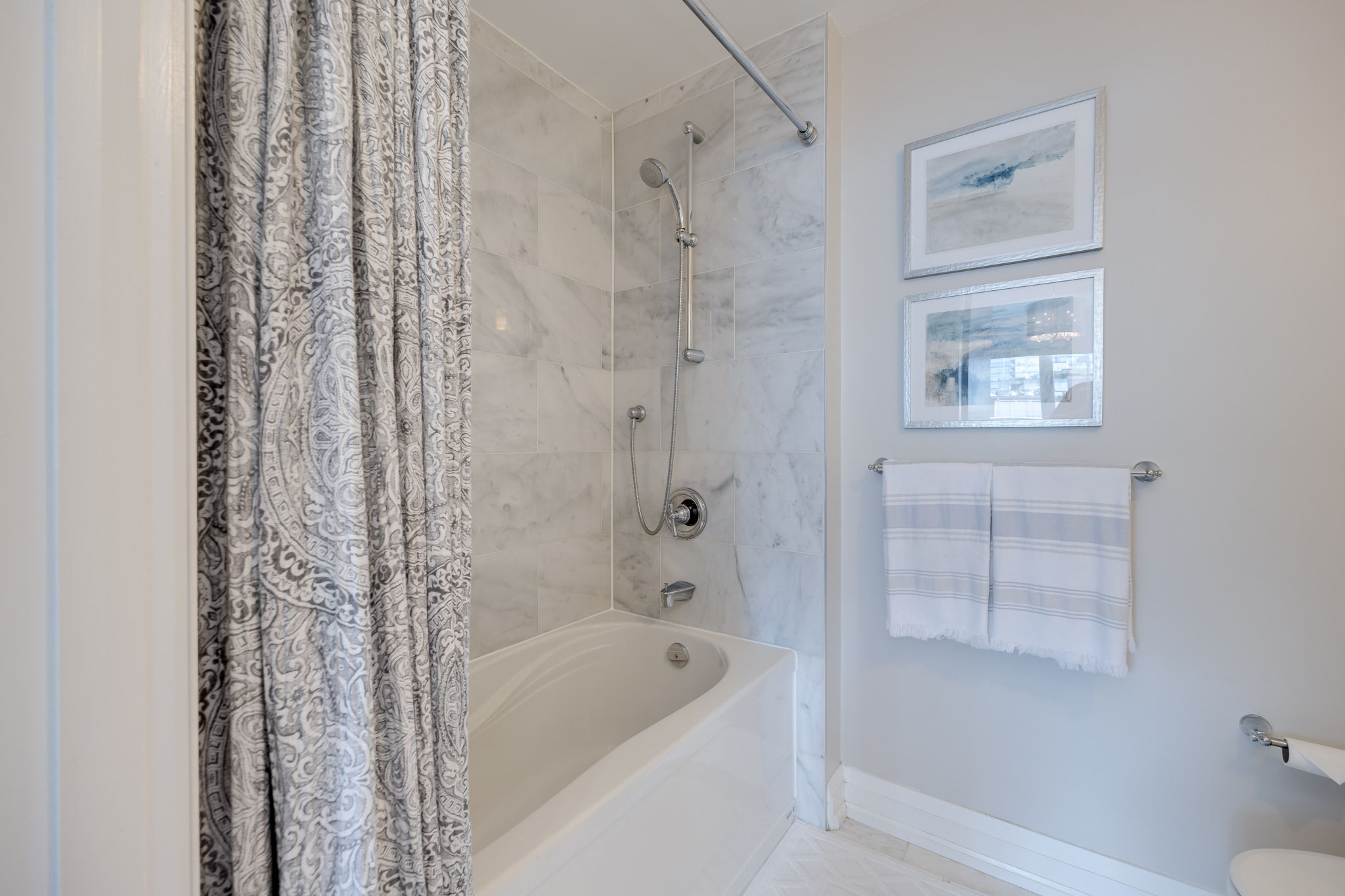 Toronto property showcase — delivered property photograph 14