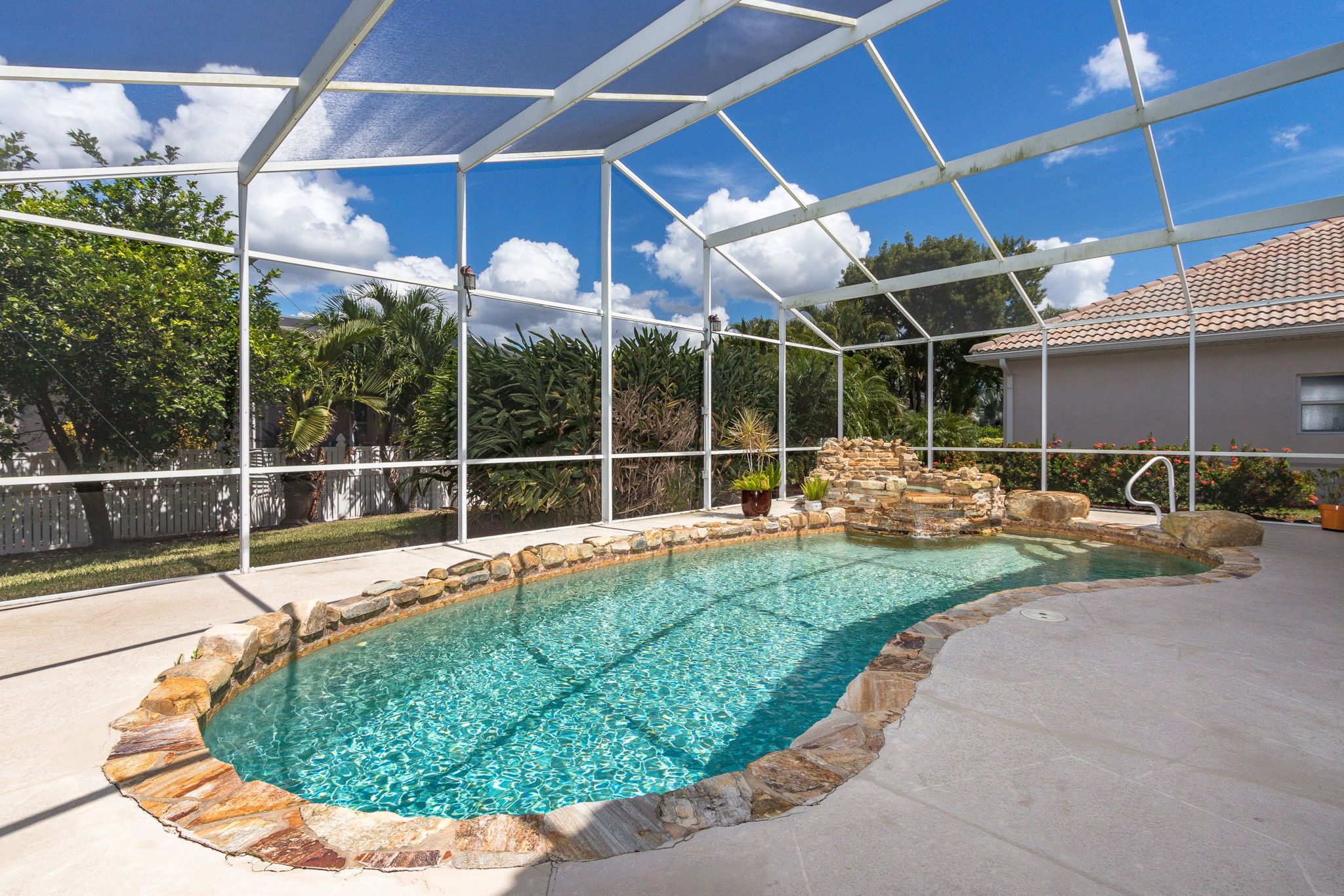  112 Glen Eagle Cir, Naples, FL 34104, US Photo 22