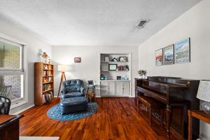 Office/Study with french doors