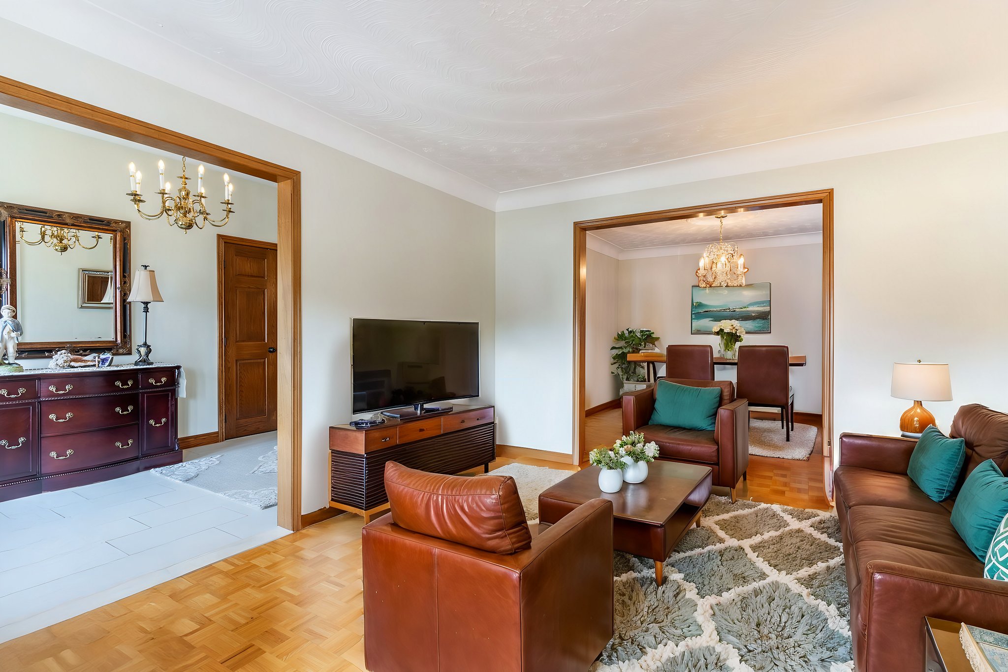 18-print-112 Henley Drive, Stoney Creek-18 virtually staged.jpg