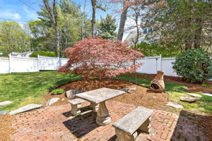 Photo 49