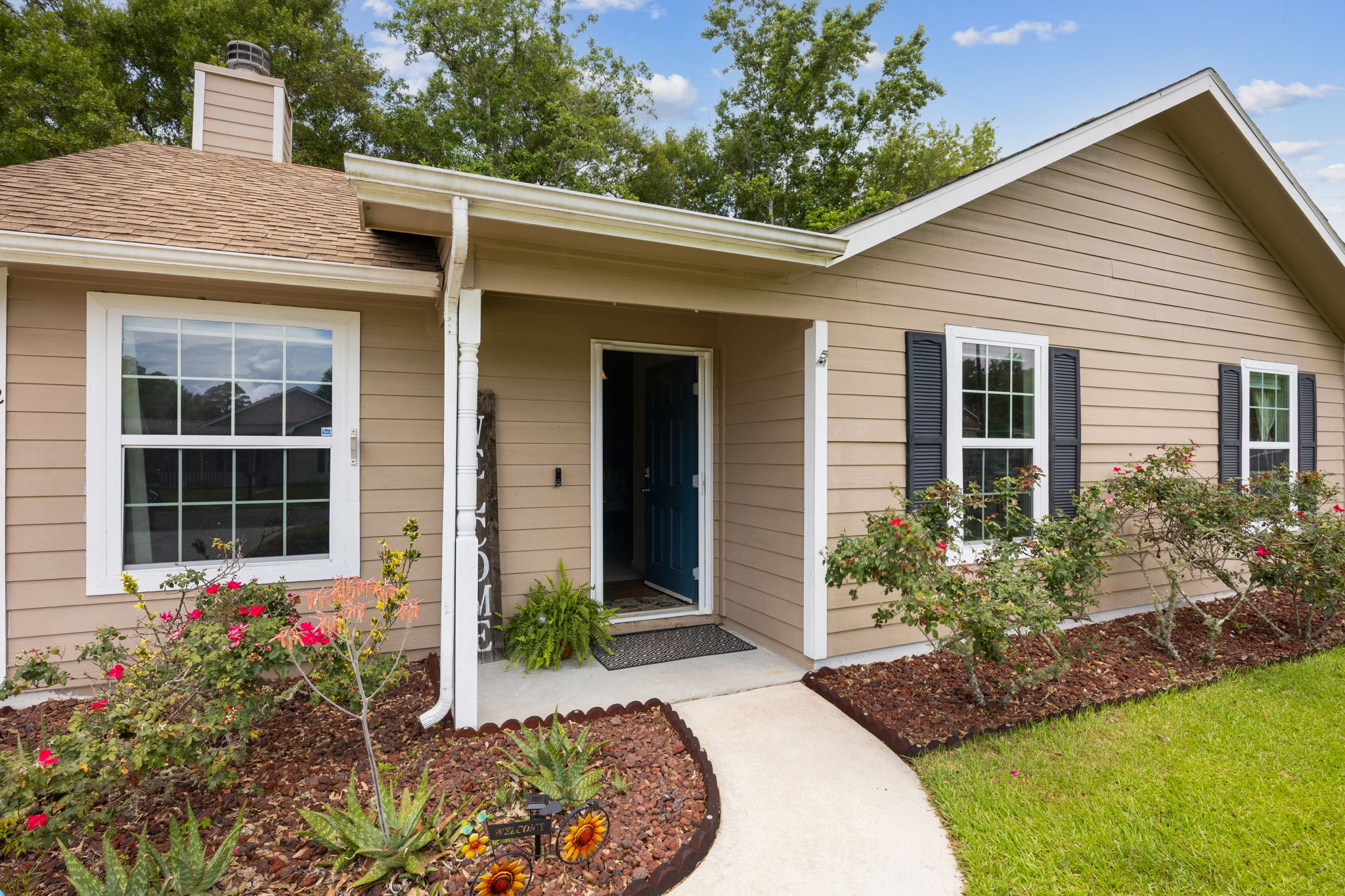Front Entry Detail