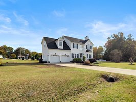 112 Kingsbrook Cir, Fuquay-Varina, NC 27526, USA Photo 2