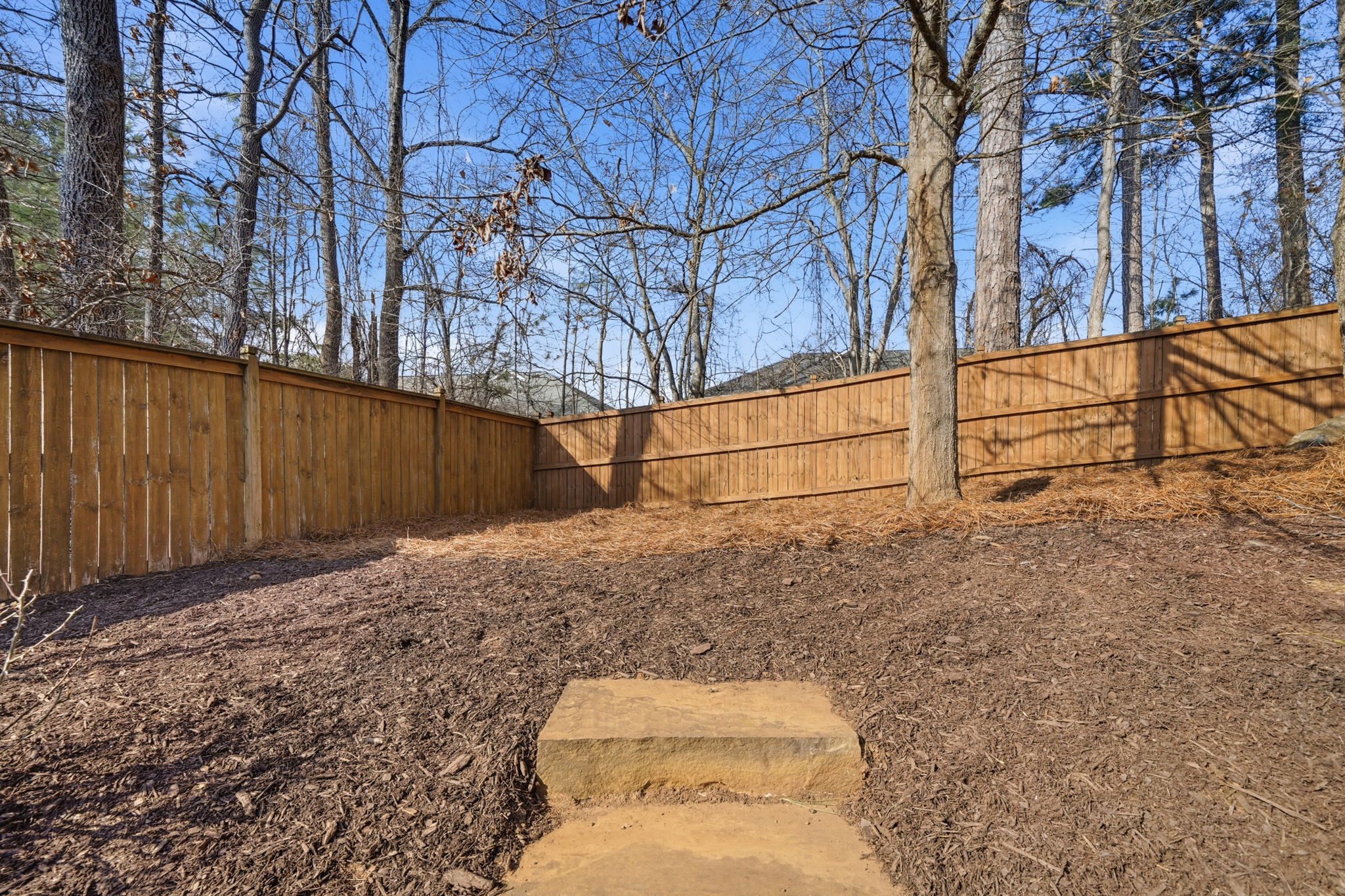 Steps to the upper level that is flat