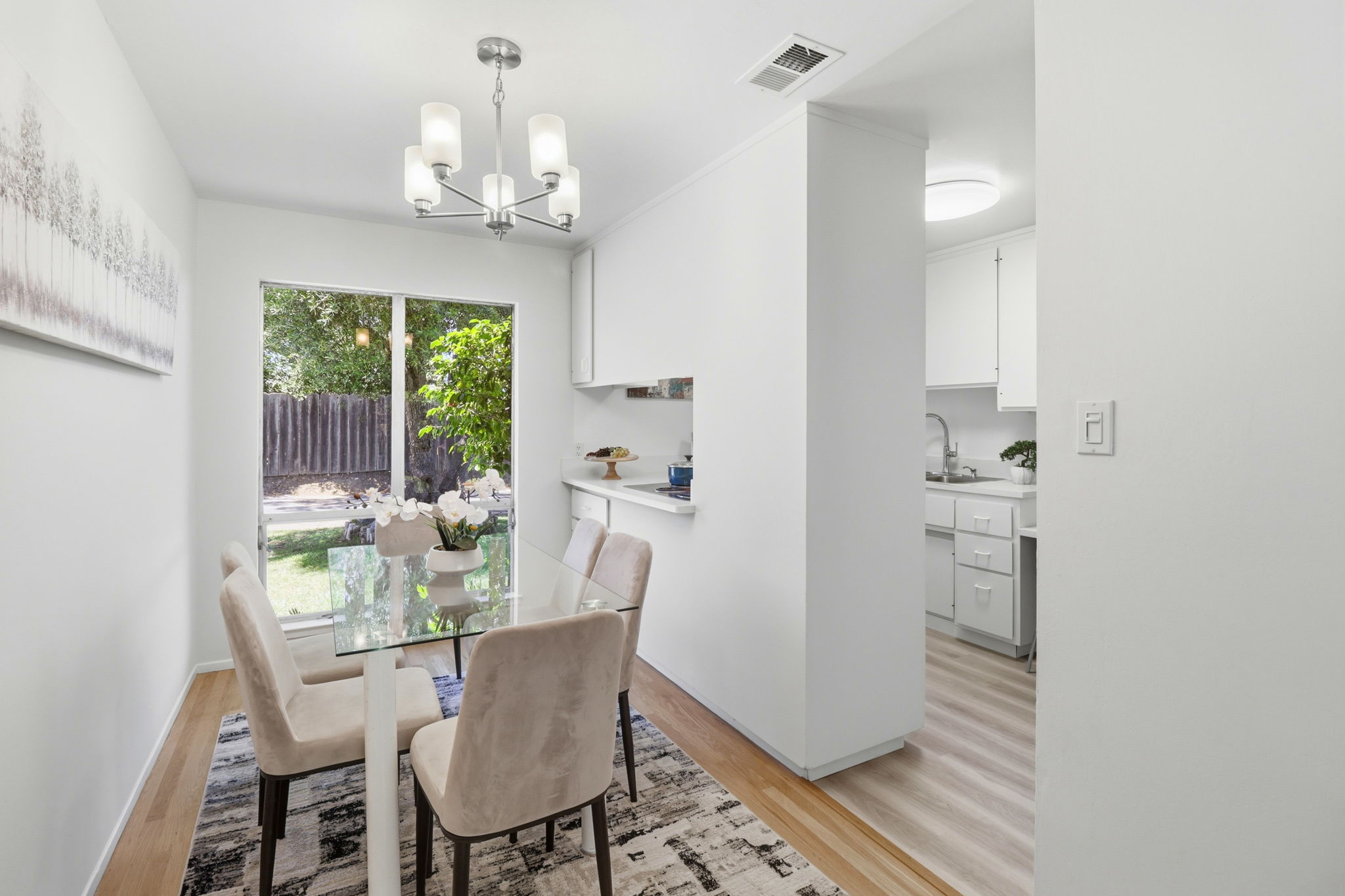017_F8_112 Linden Ln