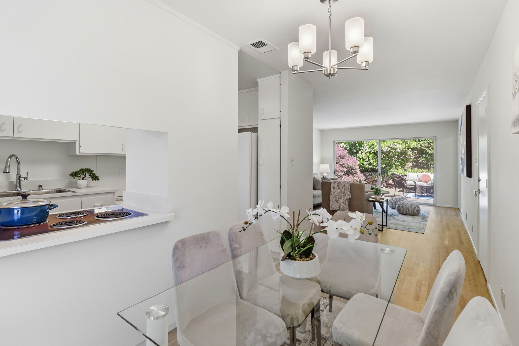 019_F8_112 Linden Ln