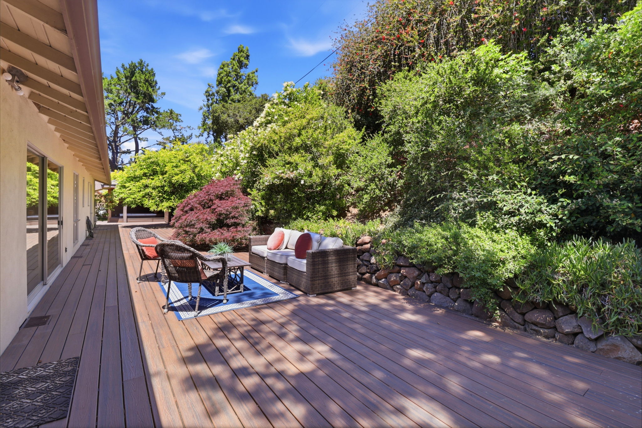 039_F8_112 Linden Ln