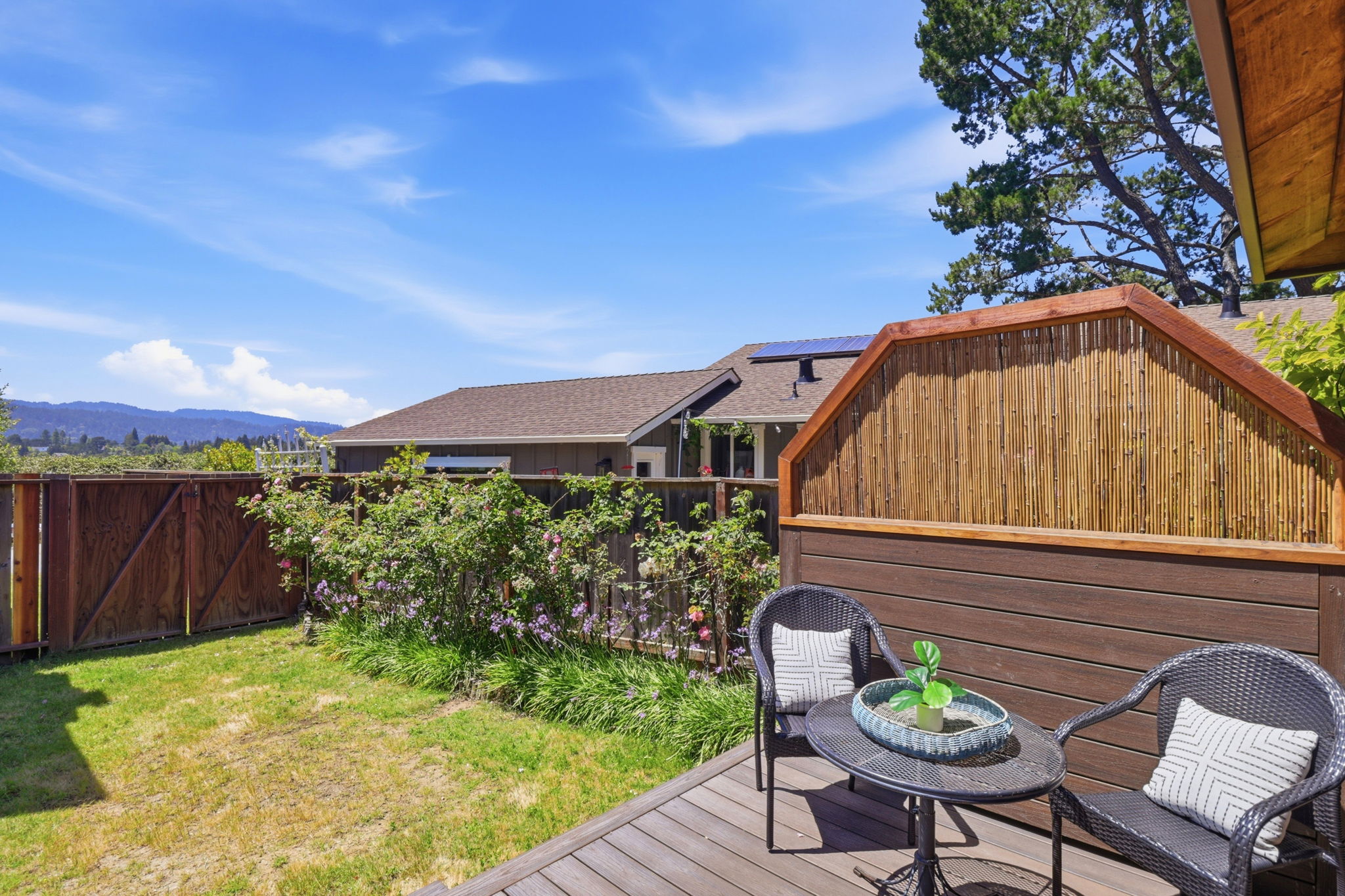 012_F8_112 Linden Ln