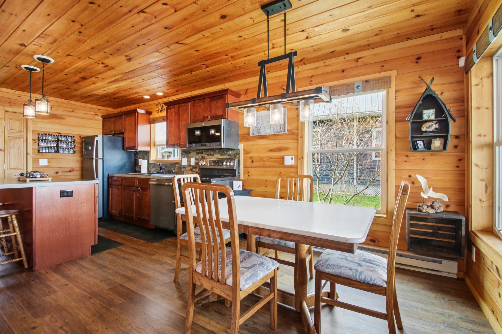 Main St-S0804-013.jpg