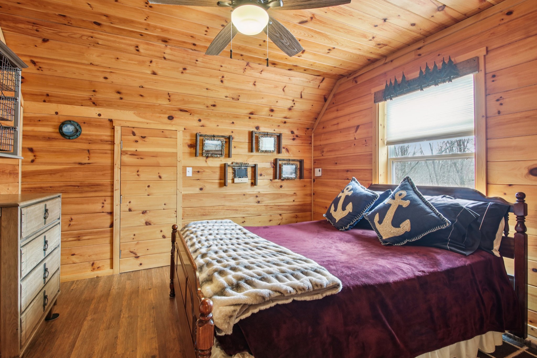 Main St-S0804-019.jpg