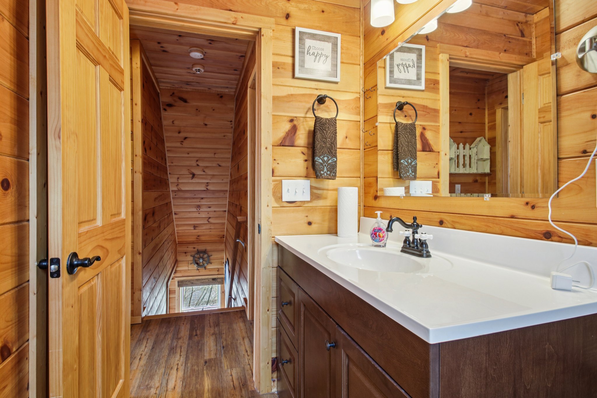 Main St-S0804-023.jpg